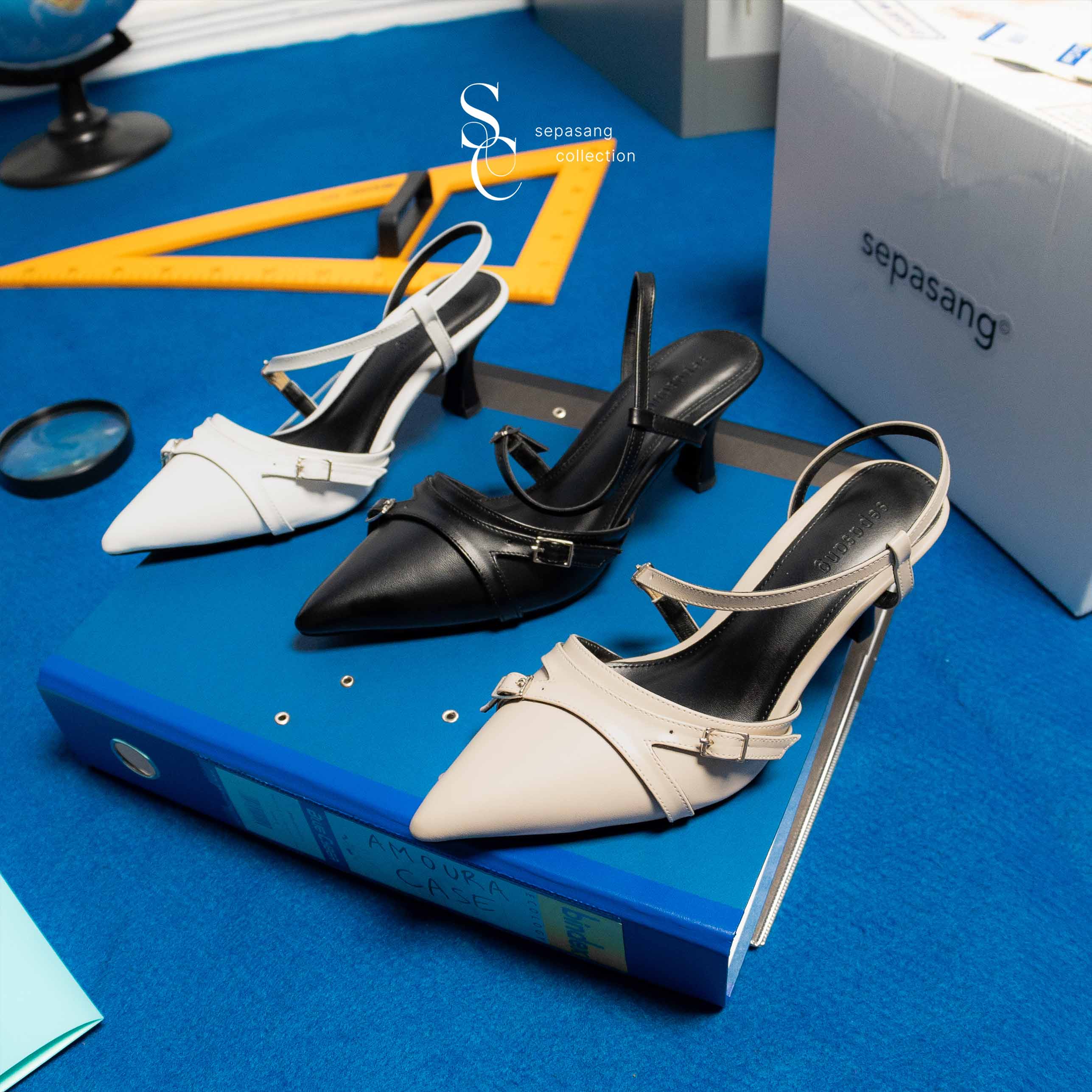 Amoura Mules