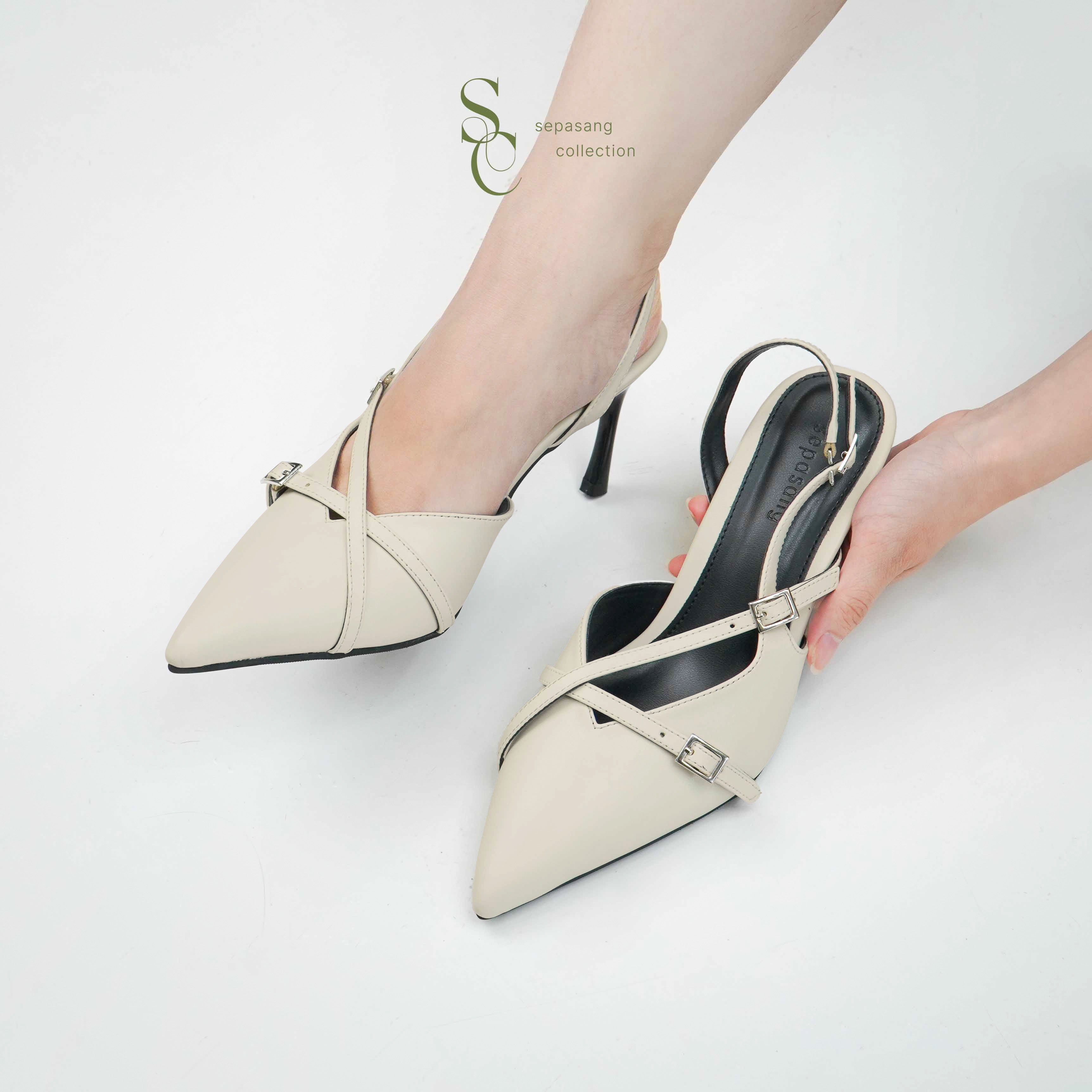 Caroline Mules