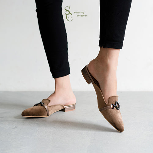 Zeline Mules