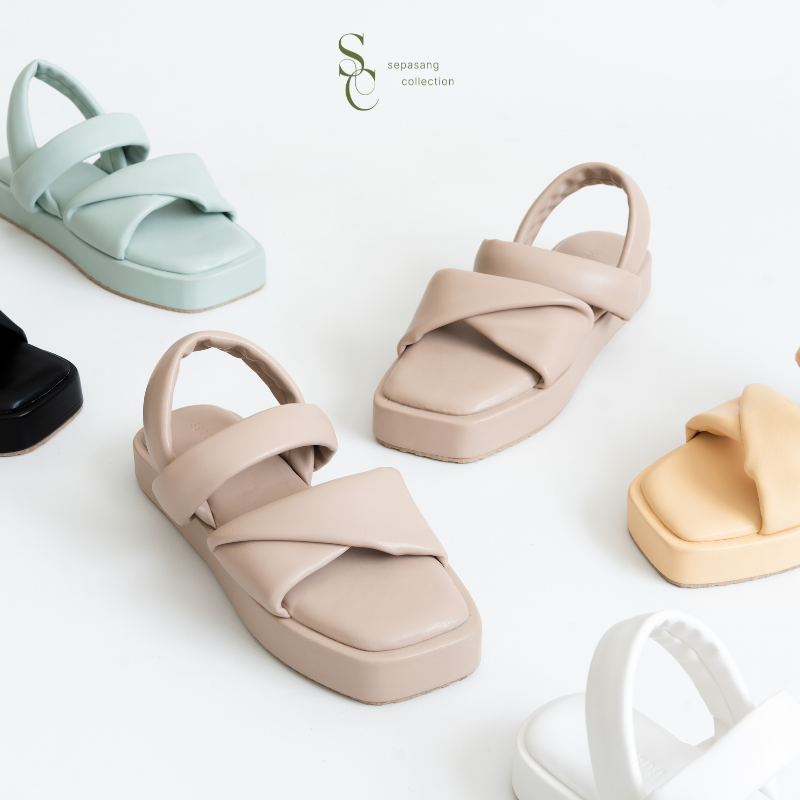 Yoona Sandals